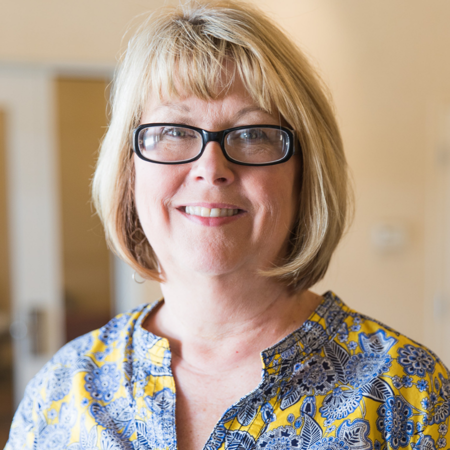 Headshot of Stacey Carter