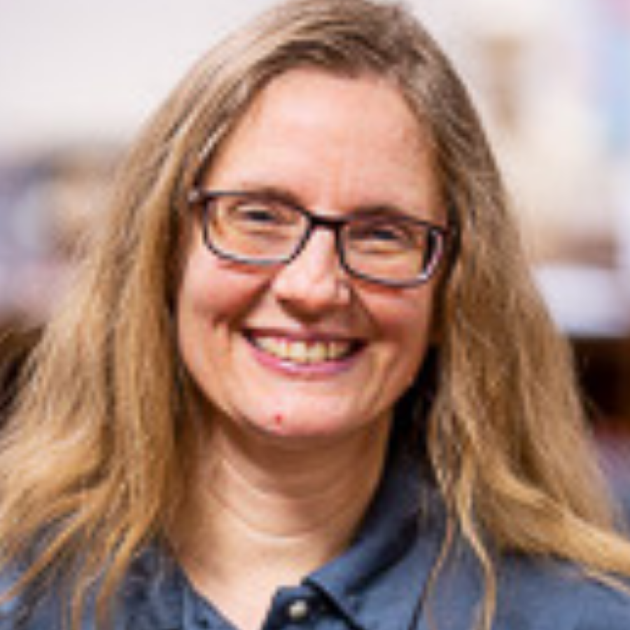 Headshot of Tammy Krouse